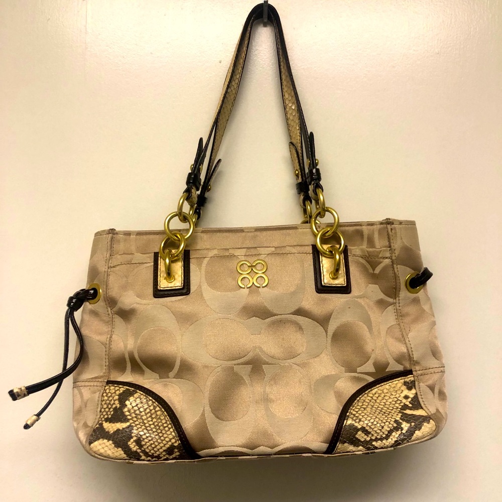Coach purse